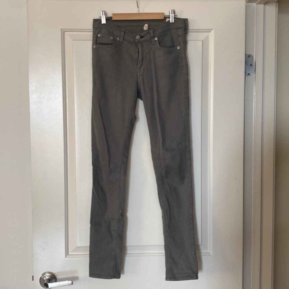 Skinny jeans